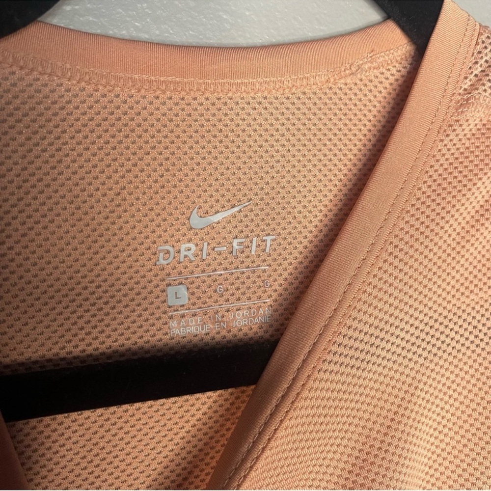 Nike Mesh Tank Top - Picture 3 of 4